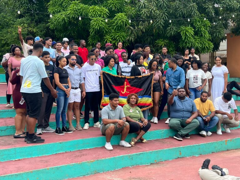 Juventud Caribe encabeza protesta en Santo Domingo Norte por más aulas y dignidad educativa